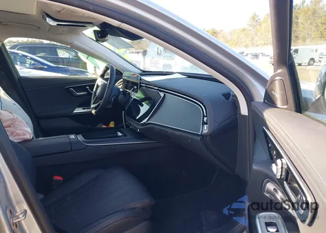 2025 Mercedes-Benz E 350 from USA, damaged, VIN W1KLF4HB9SA146294